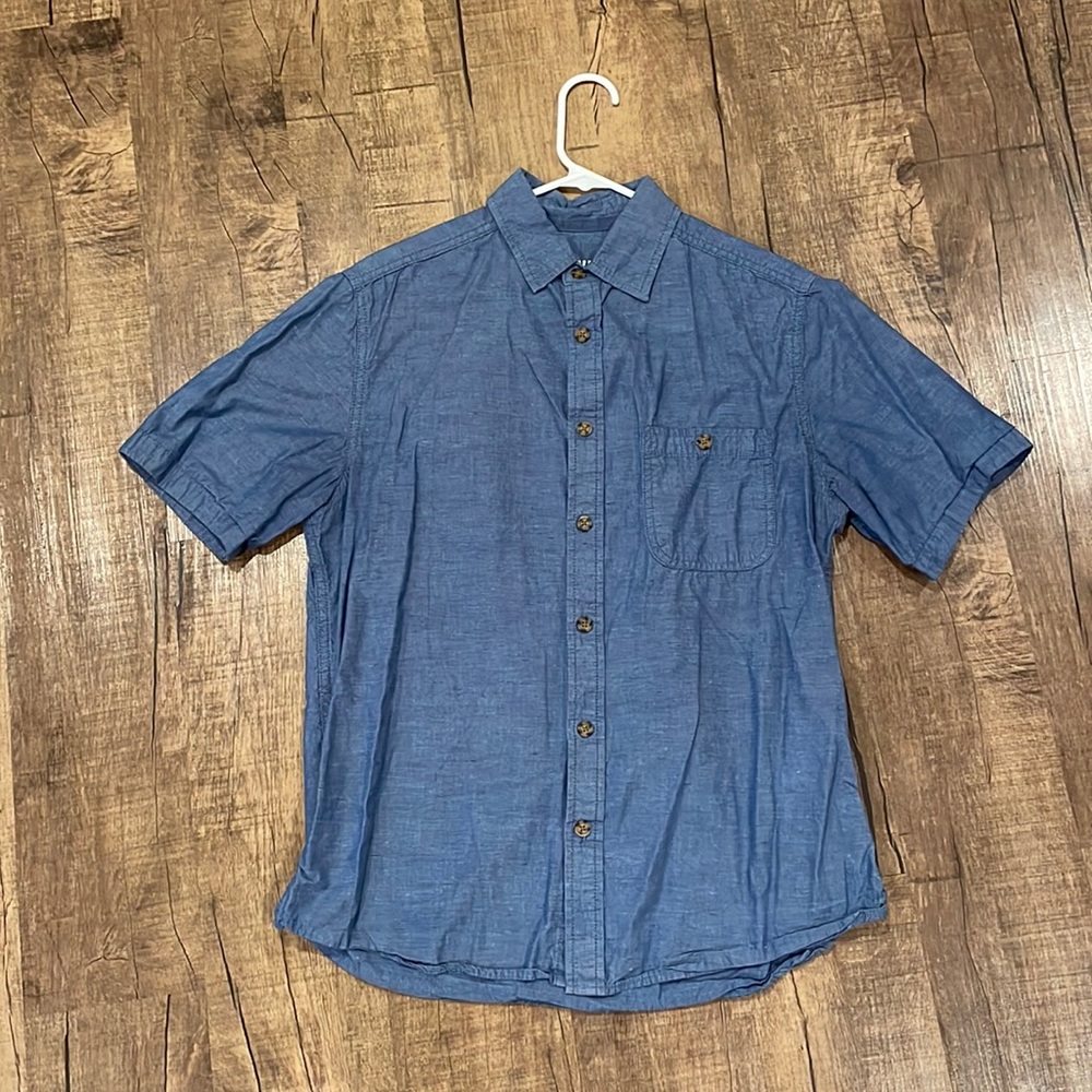 Mossimo Supply Co Short Sleeved Button-Up